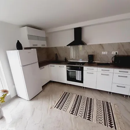 Apartment Clivia Apartman Medencehasznalattal Fonyod